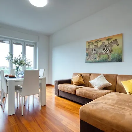 Caseospitali - Casa Park View, Ampio Trilocale Per Famiglie Sul Parco Milánó