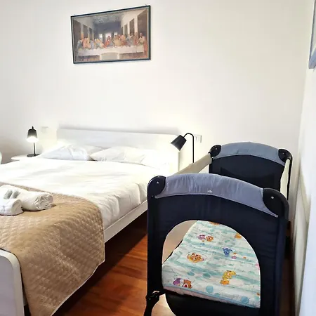 Appartement Caseospitali - Casa Parkview, Ampio Trilo Per Famiglie Sul Parco Milaan